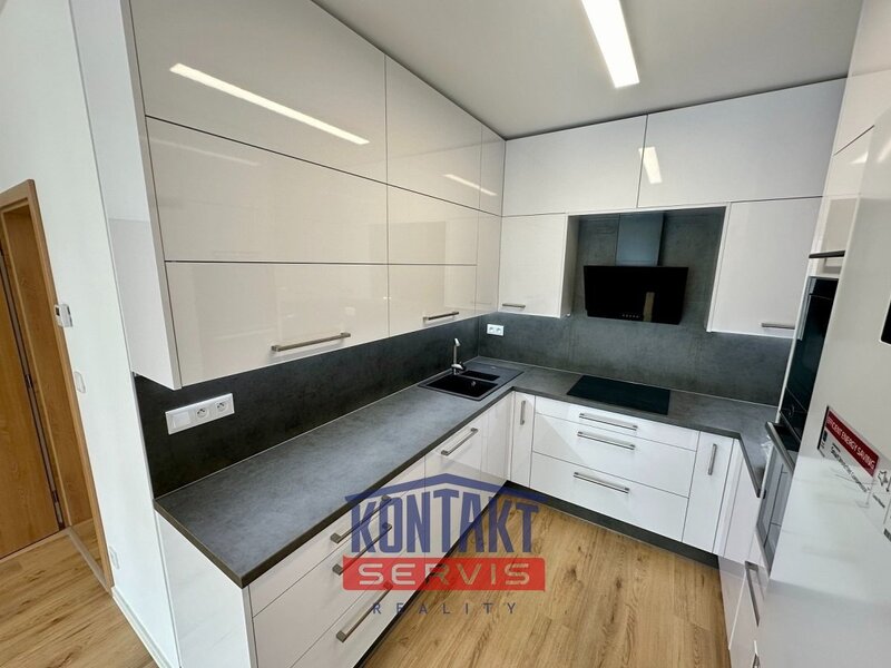 Pronájem luxusního bytu 2+kk, Dubičný potok - České Budějovice 4