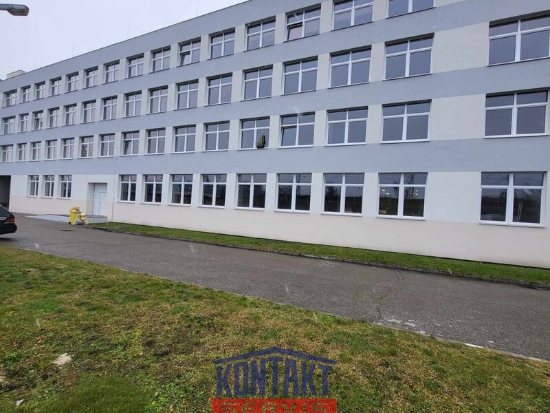 Pronájem skladovacích / kancelářských prostor, 32 m2 -  U Smaltovny České Budějovice