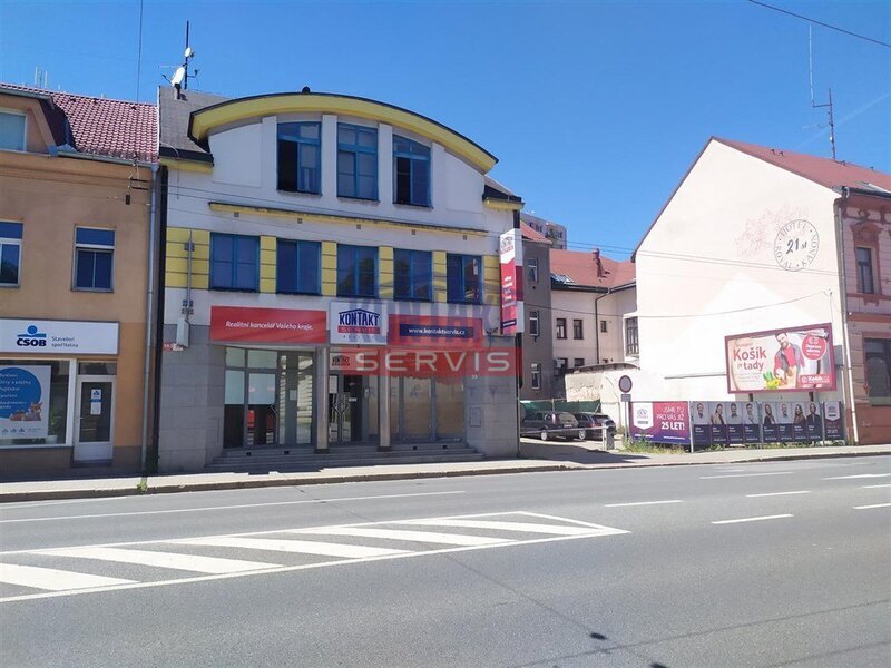 Pronájem atraktivních obchodních prostor na Pražské tř. v Č.Budějovice