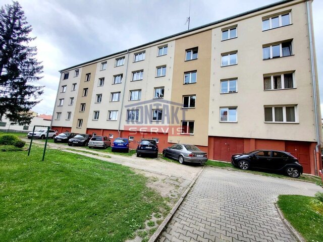 Pronájem vybaveného bytu 2+1 s balkónem v ulici J. Haška, České Budějovice